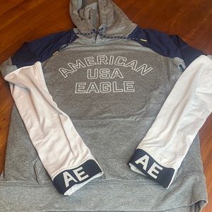 American Eagle lightweight jersey pullover. Boys size XS.